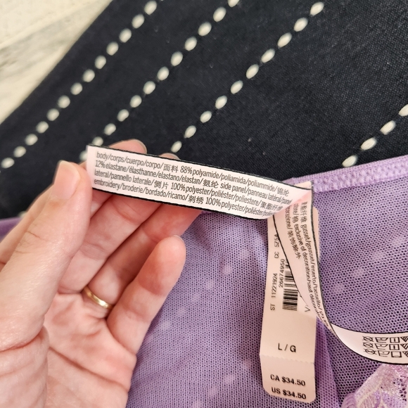 Victoria's Secret Bundle 2 Underwear String Bikini Cheekini NWT Size Large - Picture 9 of 9